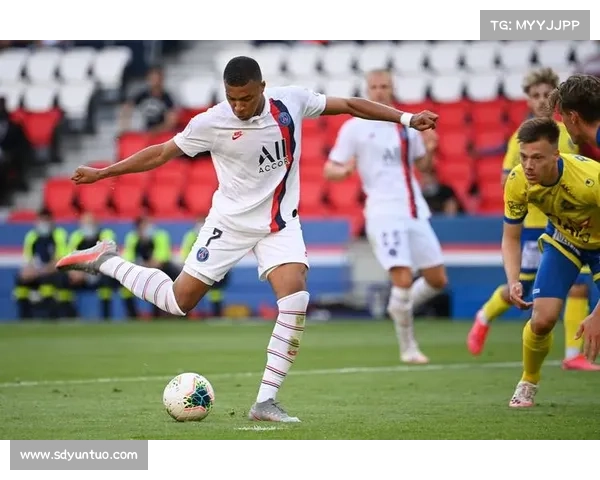 巴黎圣日耳曼金元足球模式下的球员培养与未来发展战略